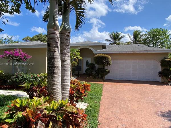 Westgate Lake Manors, 4316 NW 2nd St, Plantation, Florida 33317, image 1