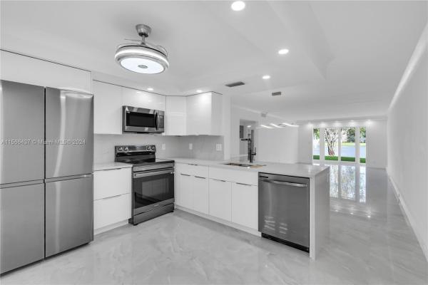 Portofino Village, 3204 Portofino Pt #C1, Coconut Creek, Florida 33066, image 1