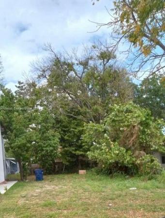 Liberty City, 1841 NW 70th St, Gladeview, Florida 33147, image 1