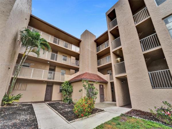 Live Oak Of Pine Island Ridge, 9450 Live Oak Pl #304, Davie, Florida 33324, image 1