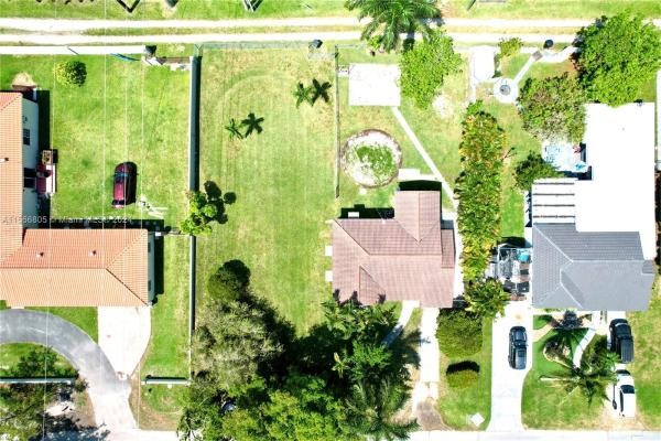 470 Forrest Dr, Miami Springs, Florida 33166, image 3
