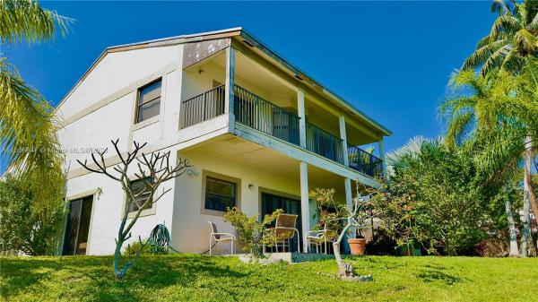 Montego Bay, 9908 SW 218th Ter, Cutler Bay, Florida 33190, image 2