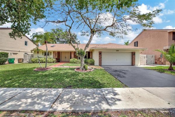 Shenandoah, 1110 Cedar Creek Way, Davie, Florida 33325, image 3