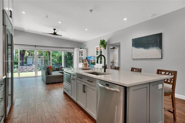 Cocoplum Terrace, 6421 SW 63rd Ave, South Miami, Florida 33143, image 3