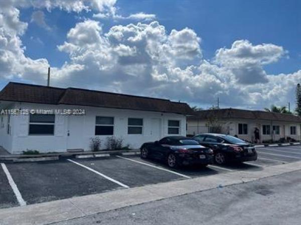 Oriole Estates, 3960 NW 31st Ter #4, Lauderdale Lakes, Florida 33309, image 1