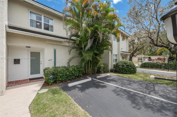 Rittenhouse Square, 6225 SW 78th St #1C, South Miami, Florida 33143, image 3