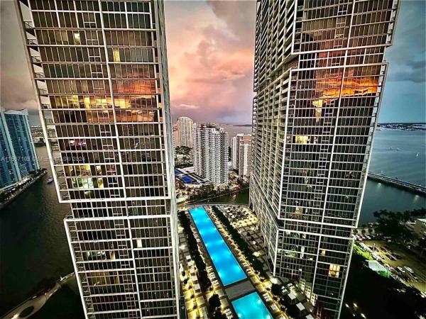 Icon Brickell Tower 3, 485 Brickell Ave #3501, Miami, Florida 33131, image 1