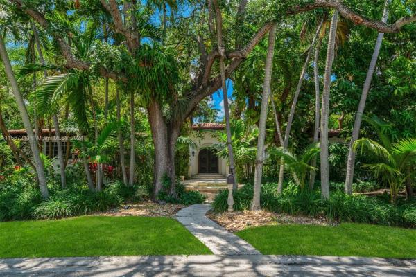Sunset Islands, 2524 Regatta Ave, Miami Beach, Florida 33140, image 1