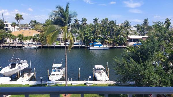 Cromwell West, 1731 SE 15th St #415, Fort Lauderdale, Florida 33316, image 1