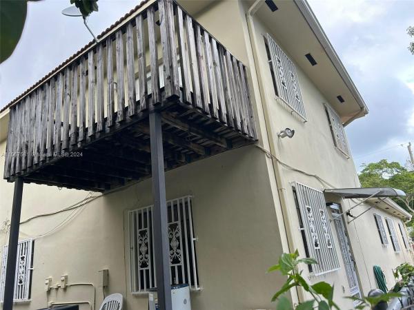 Silver Bluff Gardens, 2650 SW 34th Ave, Miami, Florida 33133, image 3