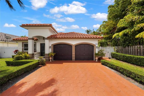 Highlands At Kendall, 9068 SW 157th Ct, The Hammocks, Florida 33196, image 2