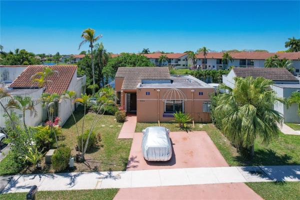 Sunset Groves, 13332 SW 62nd Ter, Kendale Lakes, Florida 33183, image 3
