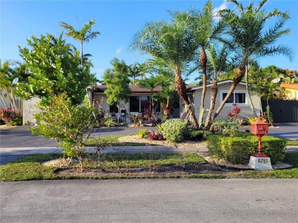 Miller Heights, 8761 SW 49th St, Olympia Heights, Florida 33165, image 1