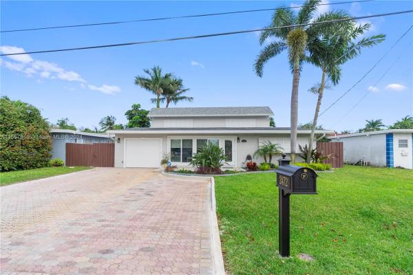 Lauderdale Isles, 2472 Bimini Ln, Fort Lauderdale, Florida 33312, image 1