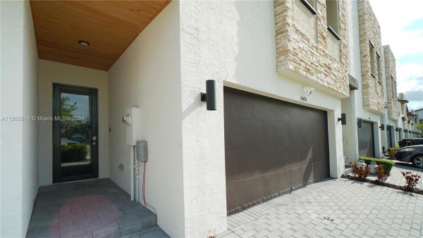 Summit At Park Central, 10481 NW 81st Ter, Doral, Florida 33178, image 3