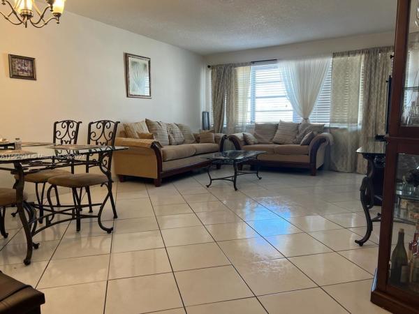 Gulfstream Garden, 215 SE 3rd Ave #403A, Hallandale Beach, Florida 33009, image 1