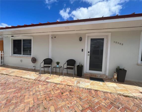 Royale Green, 12955 SW 50th St #12955, Kendale Lakes, Florida 33175, image 2
