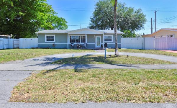 Boulevard Heights, 6710 Tyler St, Hollywood, Florida 33024, image 2