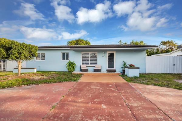 Carol City, 4966 NW 186th St, Miami Gardens, Florida 33055, image 3