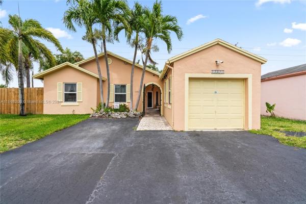 Princetonian By The Park, 12821 SW 248th Ter, Princeton, Florida 33032, image 1
