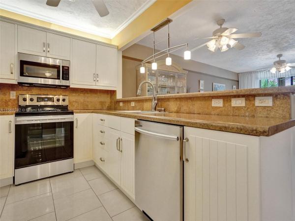 Somerset, 2831 Somerset Dr #304, Lauderdale Lakes, Florida 33311, image 1
