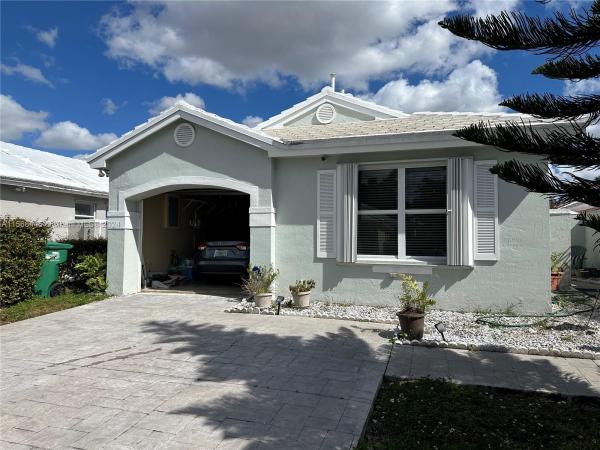 Lancaster & Capri At Lakes Of The Meadow, 4771 SW 154th Pl, Kendall West, Florida 33185, image 3