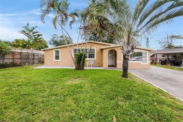 Patterson Park, 5910 NE 1st Ave, Oakland Park, Florida 33334, image 1