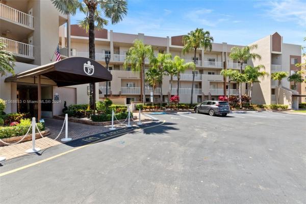 Granville At Kings Point, 7547 Granville Dr #212, Fort Lauderdale, Florida 33321, image 1