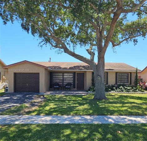 Windward Isle, 11630 NW 43rd St, Sunrise, Florida 33323, image 2