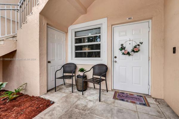 Caribbean Isles Villas, 2650 NE 3rd Dr #103, Homestead, Florida 33033, image 3