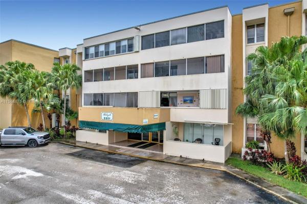 Sovereigns, 6901 SW 147th Ave #1F, Kendale Lakes, Florida 33193, image 1