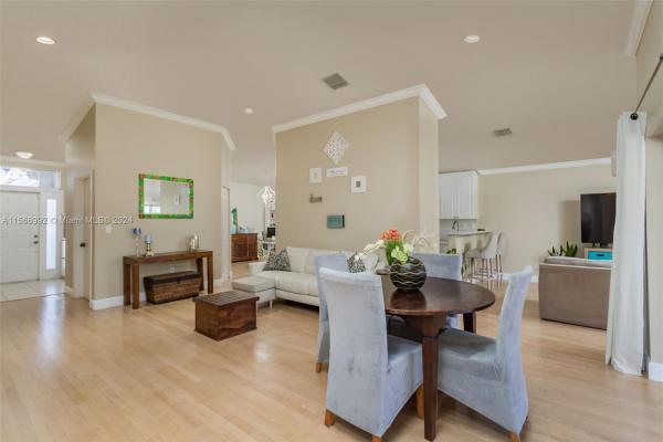 Pelican Bay At Old Cutler Lakes, 9075 SW 210th Ter, Cutler Bay, Florida 33189, image 2