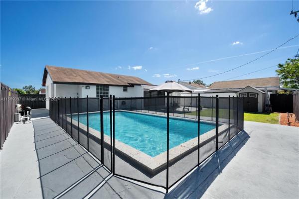 Douglas Park, 3665 NW 13th St, Miami, Florida 33125, image 2