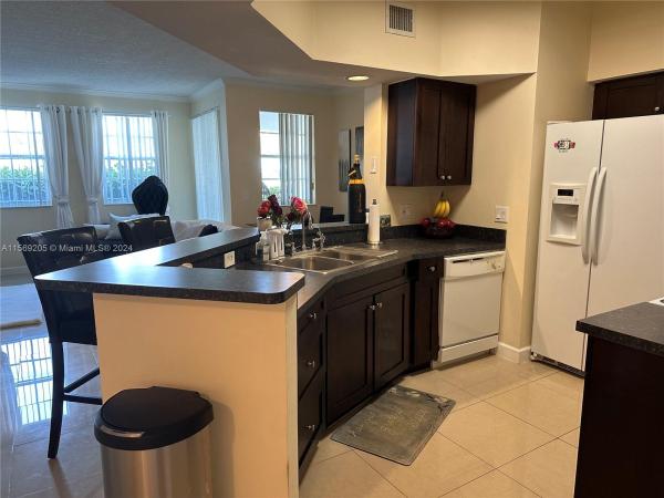 Village By The Bay, 3215 NE 184th St #14104, Aventura, Florida 33160, image 3