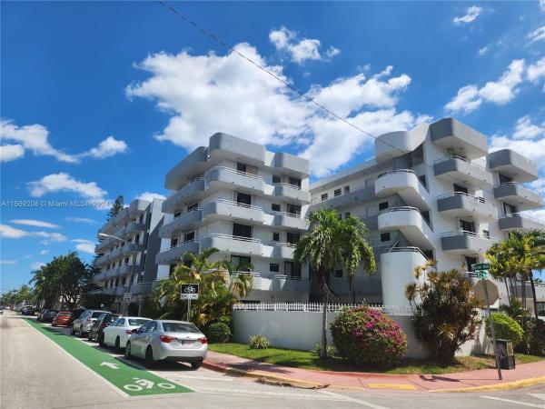 Byron Bay, 8201 Byron Ave #209, Miami Beach, Florida 33141, image 3