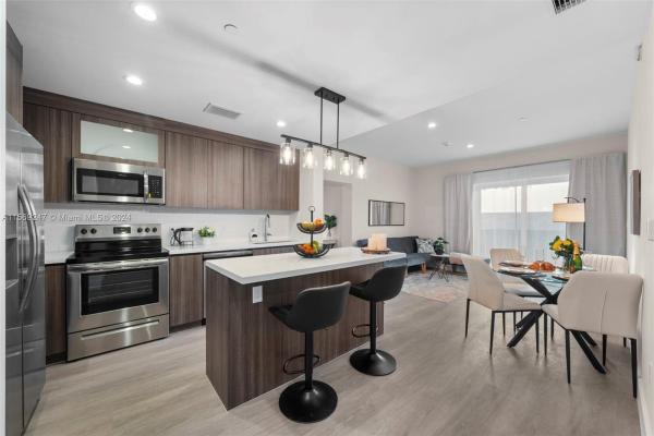 Aesthetic Apartments, 1938 Jackson St #306, Hollywood, Florida 33020, image 1