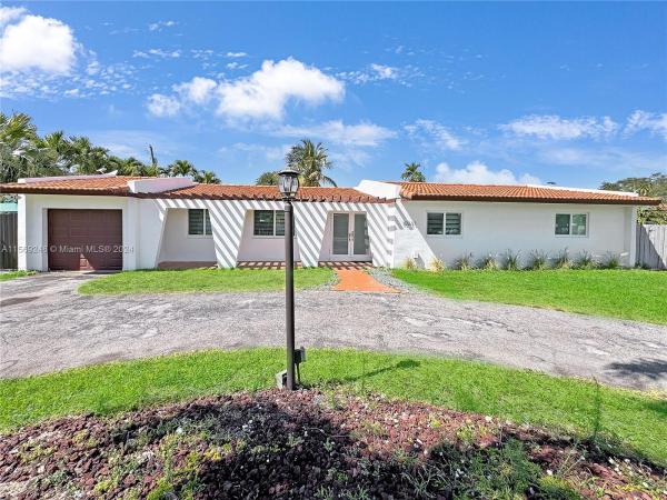 The Gran Cesar, 10211 SW 32nd St, University Park, Florida 33165, image 1