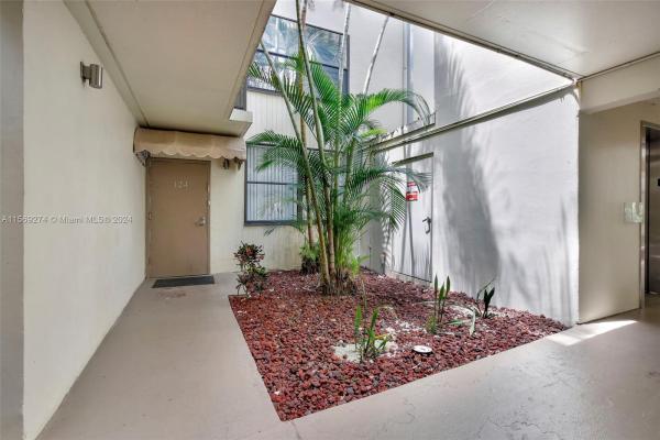 Villa Dorada, 20381 NE 30th Ave #124-7, Aventura, Florida 33180, image 1