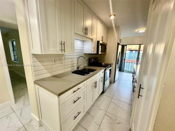 South Winds, 9390 W Flagler St #221B, Fountainebleau, Florida 33174, image 1