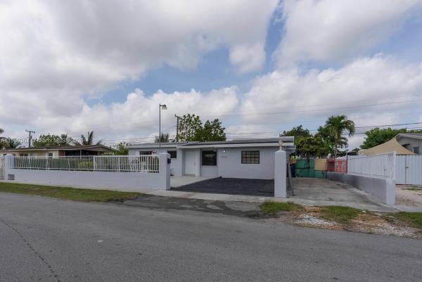 Pleasure Village, 28530 SW 143rd Ct, Leisure City, Florida 33033, image 1