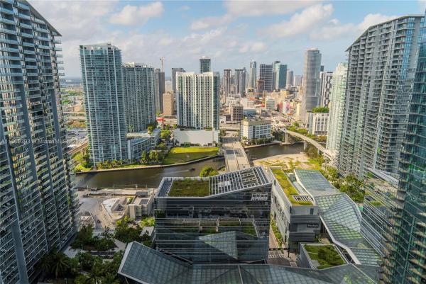 Brickell Heights East, 45 SW 9th St #3909, Miami, Florida 33130, image 1