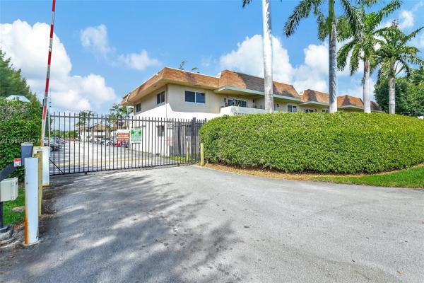Villagio At Palmetto Bay, 14500 SW 88th Ave #226, Palmetto Bay, Florida 33176, image 1