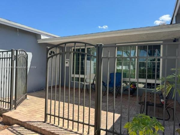 Cooper Estates, 9240 SW 55th St, Cooper City, Florida 33328, image 2