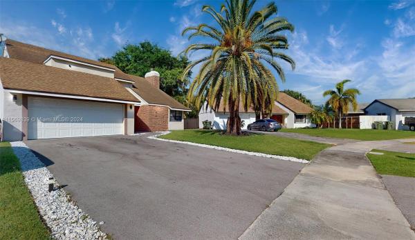 Homestead Lakes Tennessee East, 1547 Flamingo Ct, Homestead, Florida 33035, image 1