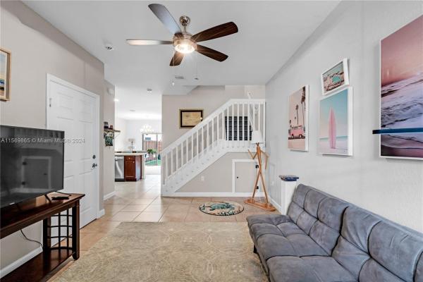 Chateau At The Vineyards, 3761 SE 3rd Ct, Homestead, Florida 33033, image 2