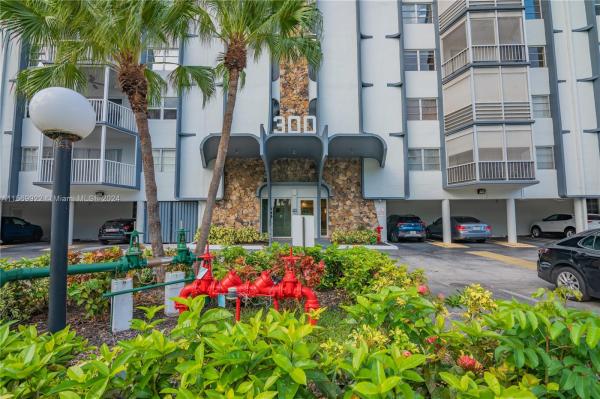 Fairways Riviera, 200 Diplomat Pkwy #531, Hallandale Beach, Florida 33009, image 1