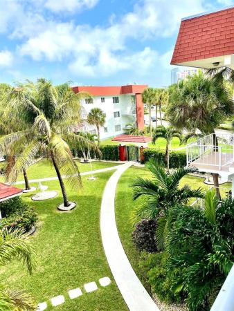 Casa Paradiso, 580 Egret Dr #308, Hallandale Beach, Florida 33009, image 1