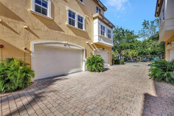 The Preserve At Victoria Park, 835 NE 16th Ter, Fort Lauderdale, Florida 33304, image 1