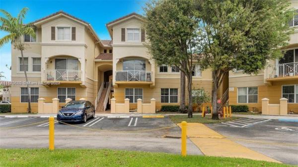 Century Park, 8874 W Flagler St #203, Fountainebleau, Florida 33174, image 1