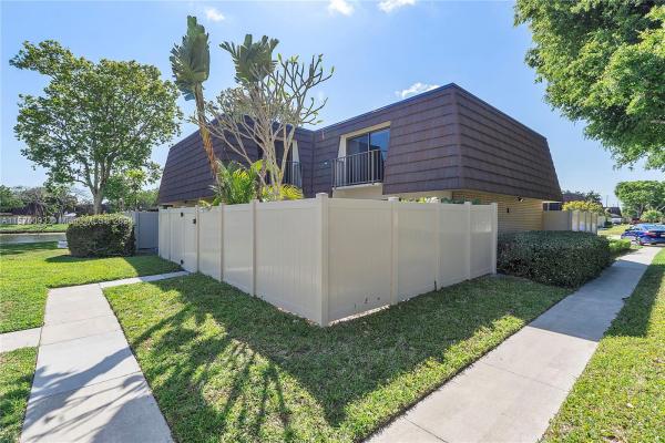 Heritage Village Of Palm Beach Lakes, 7006 70th Way, West Palm Beach, Florida 33407, image 1